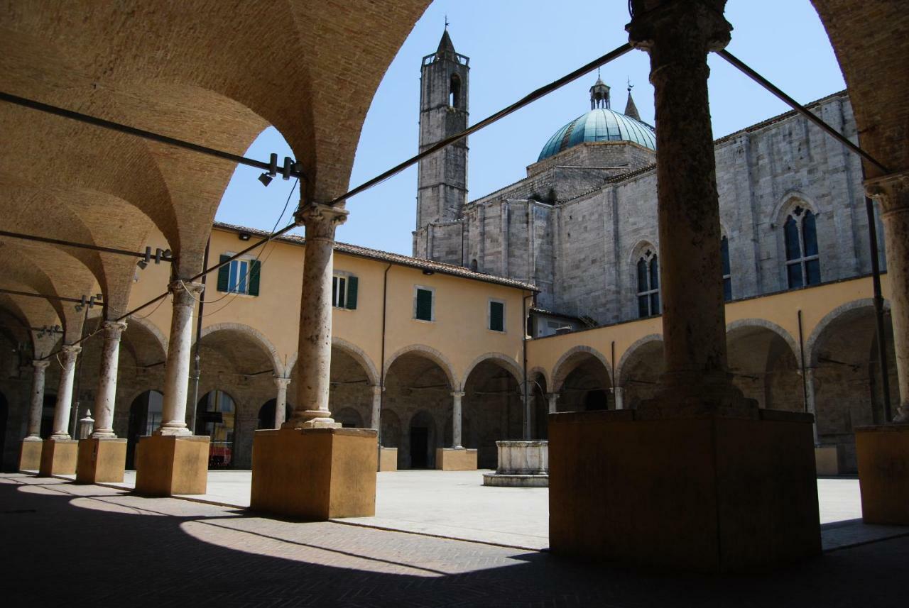 Bed and Breakfast A Casa Di Lola Ascoli Piceno Exterior foto